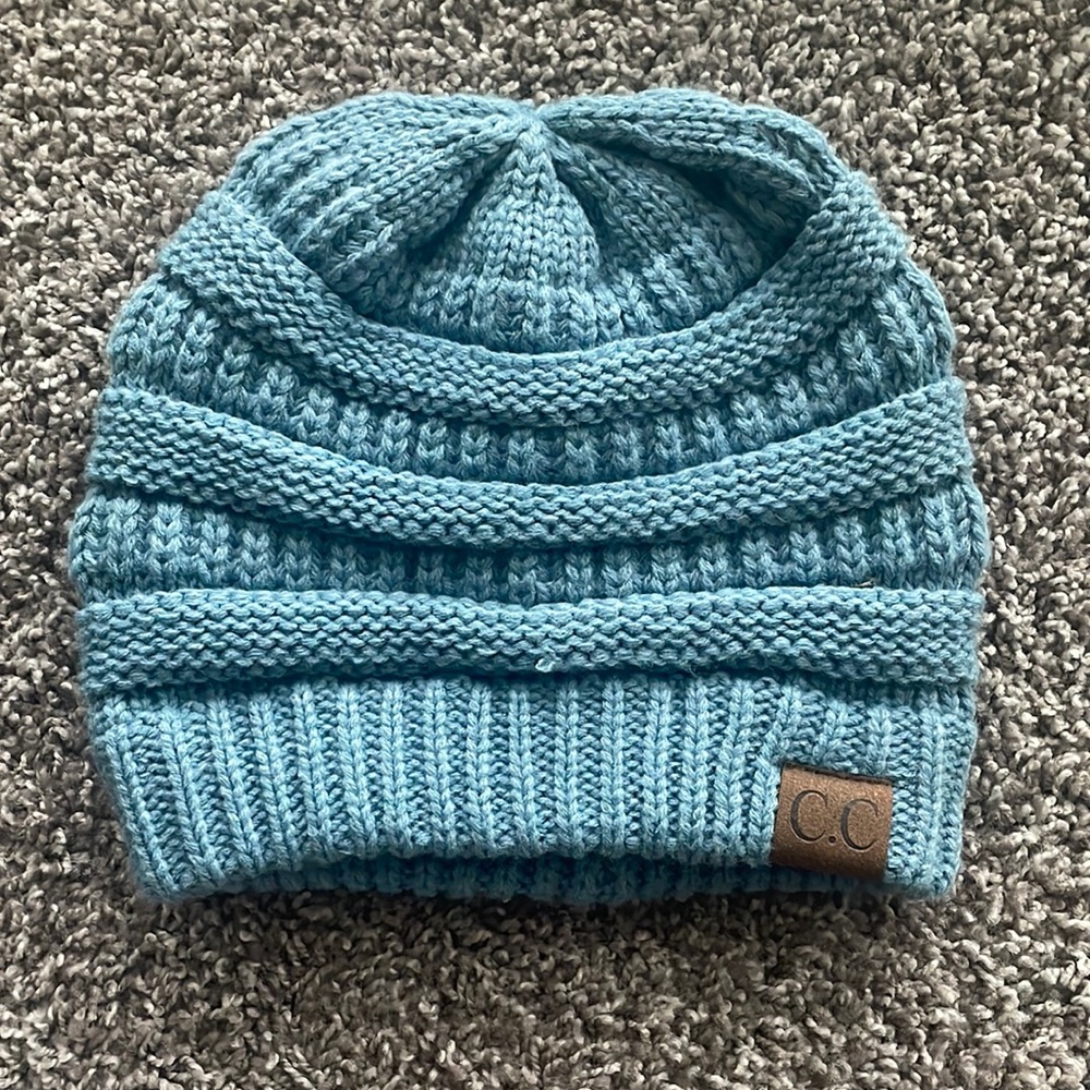 CC knit hat